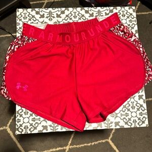NWT UnderArmour xs athletic shorts with pockets